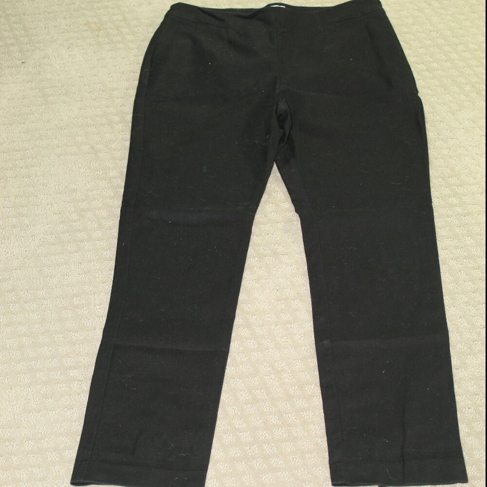 Chico's Size 1.5 / Women's 10 Black High Rise Side Zip Straight Leg Chino Pants